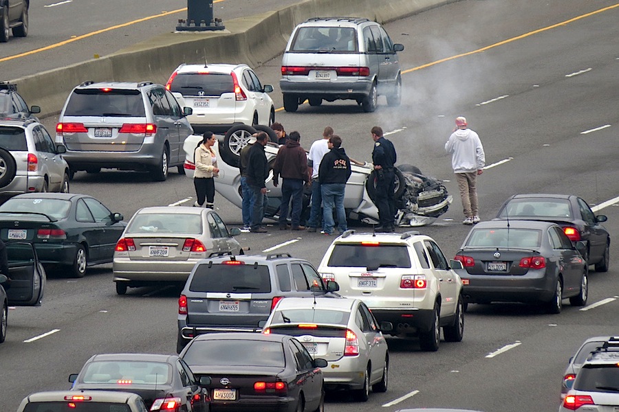 Slowing down to “avoid” an accident should be a road violation in Brazil