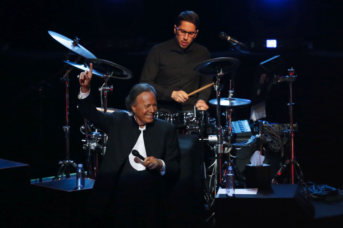 Δύο γυναίκες κατηγορούν τον Χούλιο Ιγκλέσιας για σεξουαλική κακοποίηση