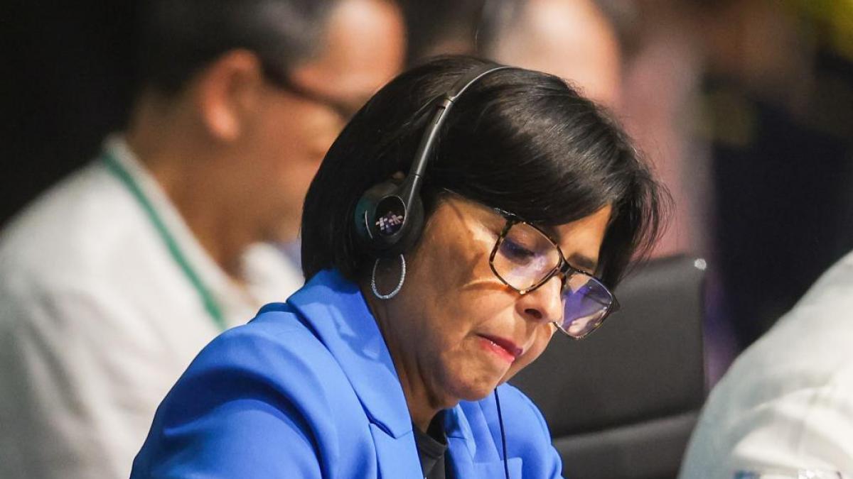 Rodríguez extends his hand to Trump and invites him "to work together on a cooperation agenda"