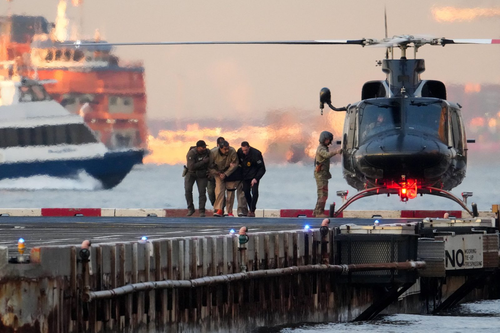 Maduro: Taken to court - Draconian security measures in New York