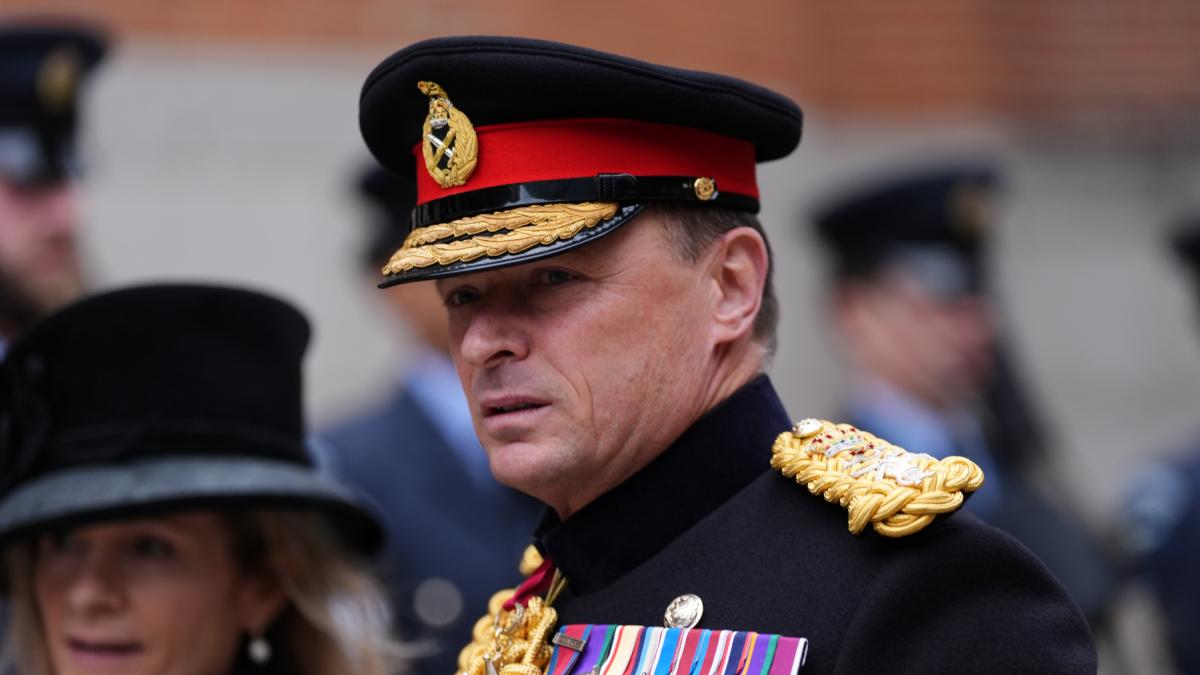 Roland Walker, head of the British Army, emphasizes that the Ukrainians have a fatality rate of seven to one compared to the Russians