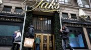Saks, ο κολοσσός πολυτελείας που κατέρρευσε