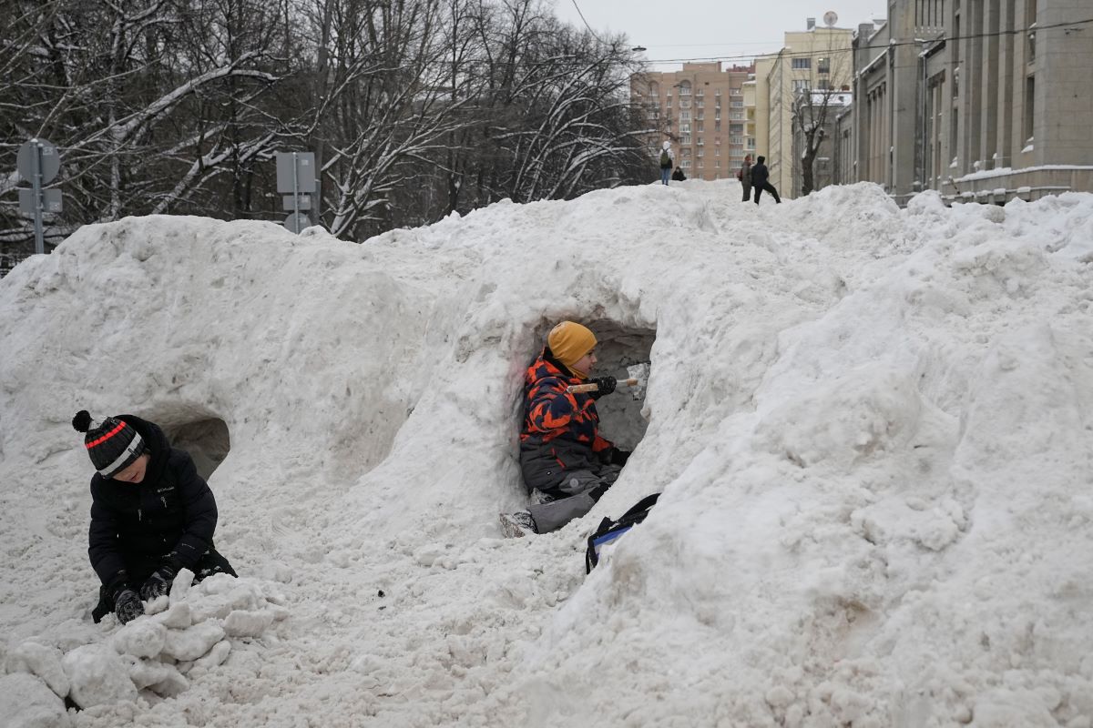 Χιόνι μέχρι τον δεύτερο όροφο στην Καμτσάτκα – Δύο νεκροί και κατάσταση έκτακτης ανάγκης