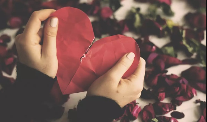 Three zodiac signs that will have disappointments in love, this spring. Wrong choices will only bring them grief