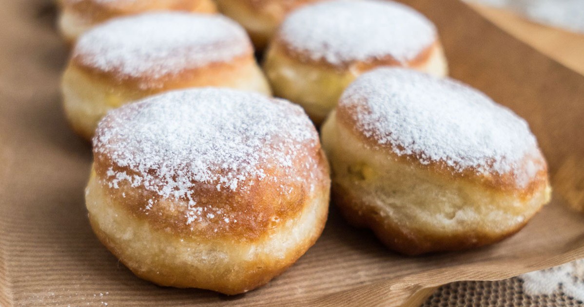 Stale donuts will be fresh and soft. Just a few minutes is enough