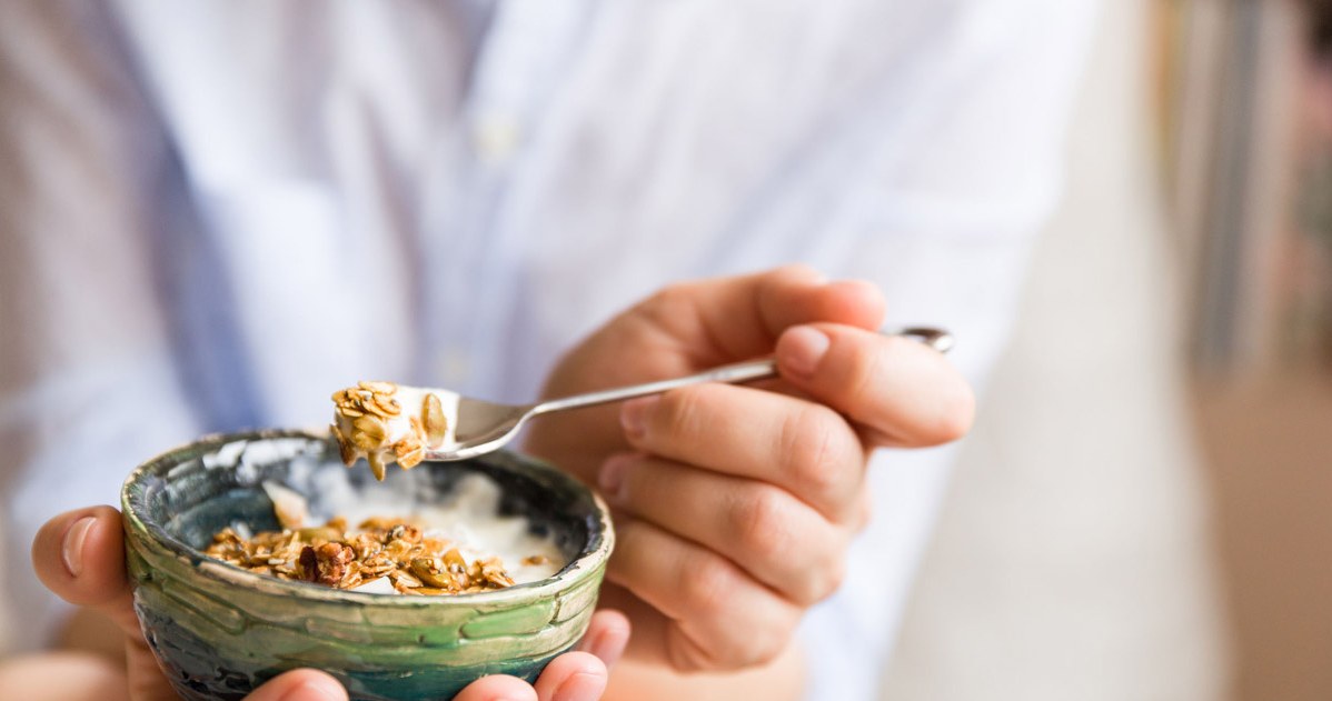 Do you eat warm or cold oatmeal? Check which one is healthier