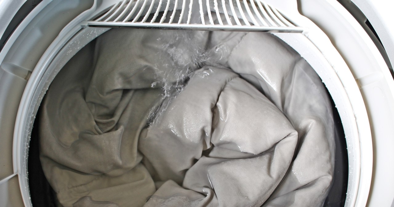 The duvet doesn't fit in the washing machine? You can wash it so easily