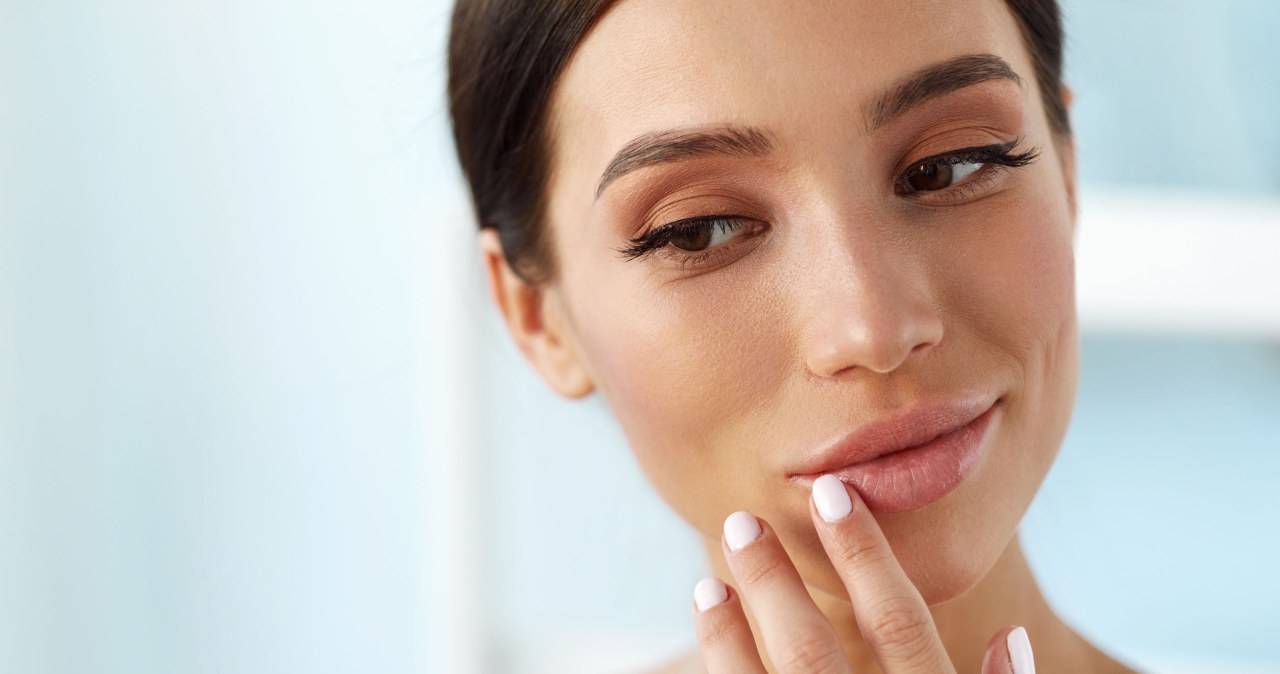 Mix and apply to your lips. They will be bigger in just 5 minutes