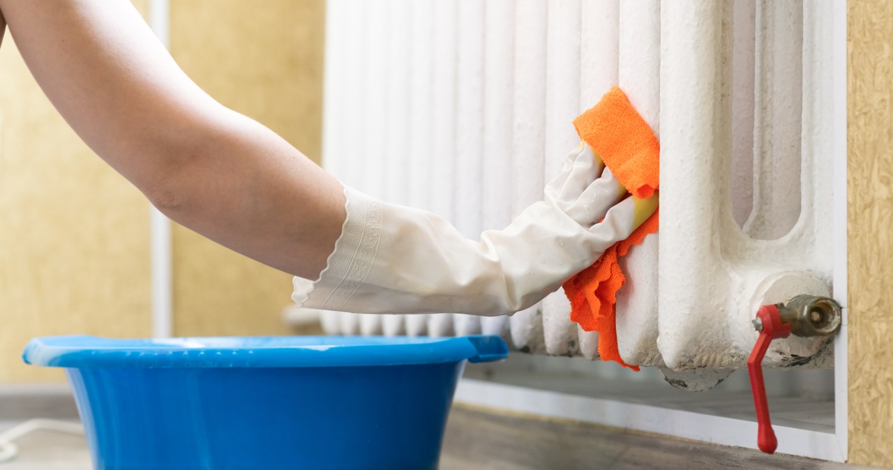 Regular cleaning of radiators during the heating season is extremely important /123RF/PICSEL