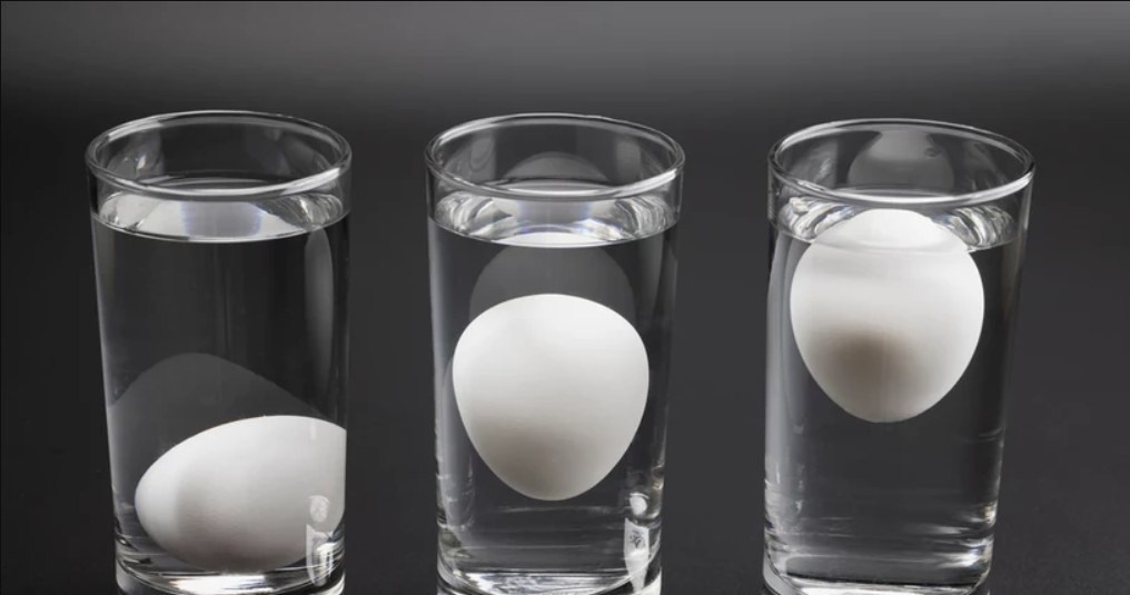 Fortune telling with eggs and water is very old. In the past, it was believed that it predicted the future. /123RF.com /INTERIA.PL