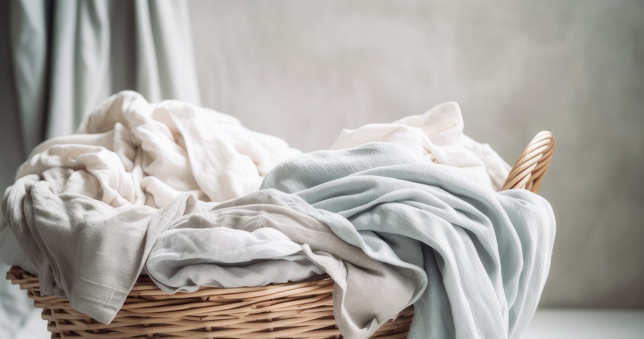 If we do everything right and the laundry is gray instead of white, let's check the flap in the washing machine. We may be measuring the detergent incorrectly. /Pixel