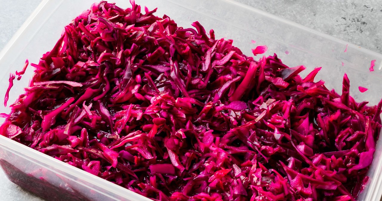 Healthy, crunchy and very filling salad. Perfect when you are on a diet