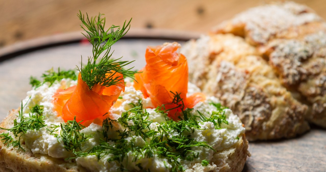 This breakfast paste is a hit. It has a lot of protein and you can make it with 2 ingredients