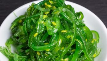 The Japanese way to look eternally young. Eat for a healthy heart, bones and a fast metabolism