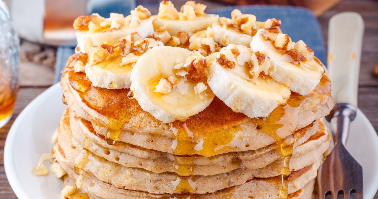 They smell like banana bread and you can make them in 15 minutes. Soft pancakes are a hit
