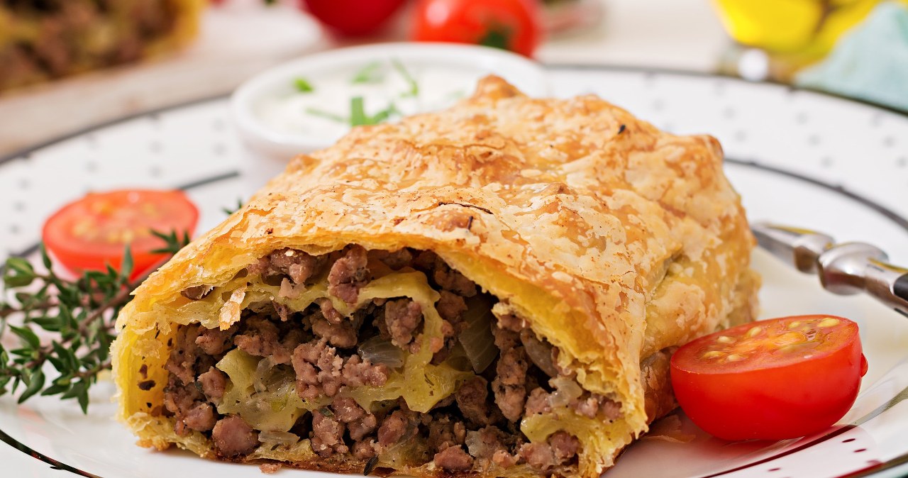 Crispy dough, aromatic stuffing. This strudel with minced meat is outstanding