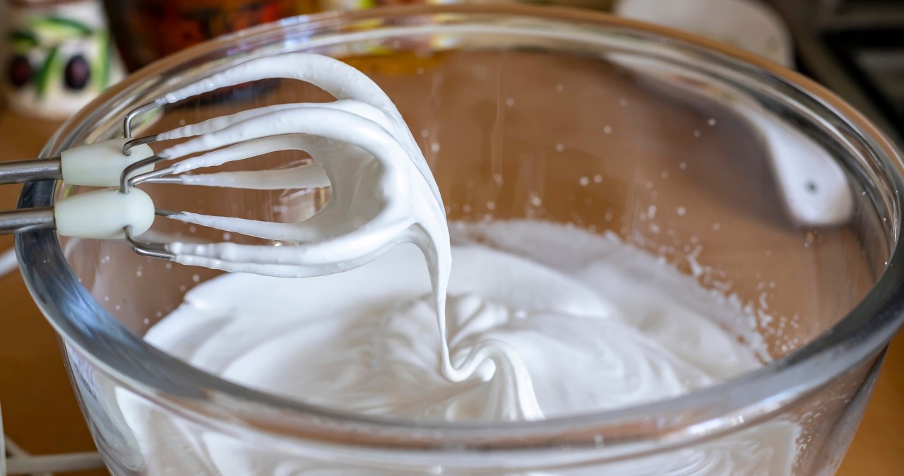 Whipped cream will never settle again. One ingredient is enough