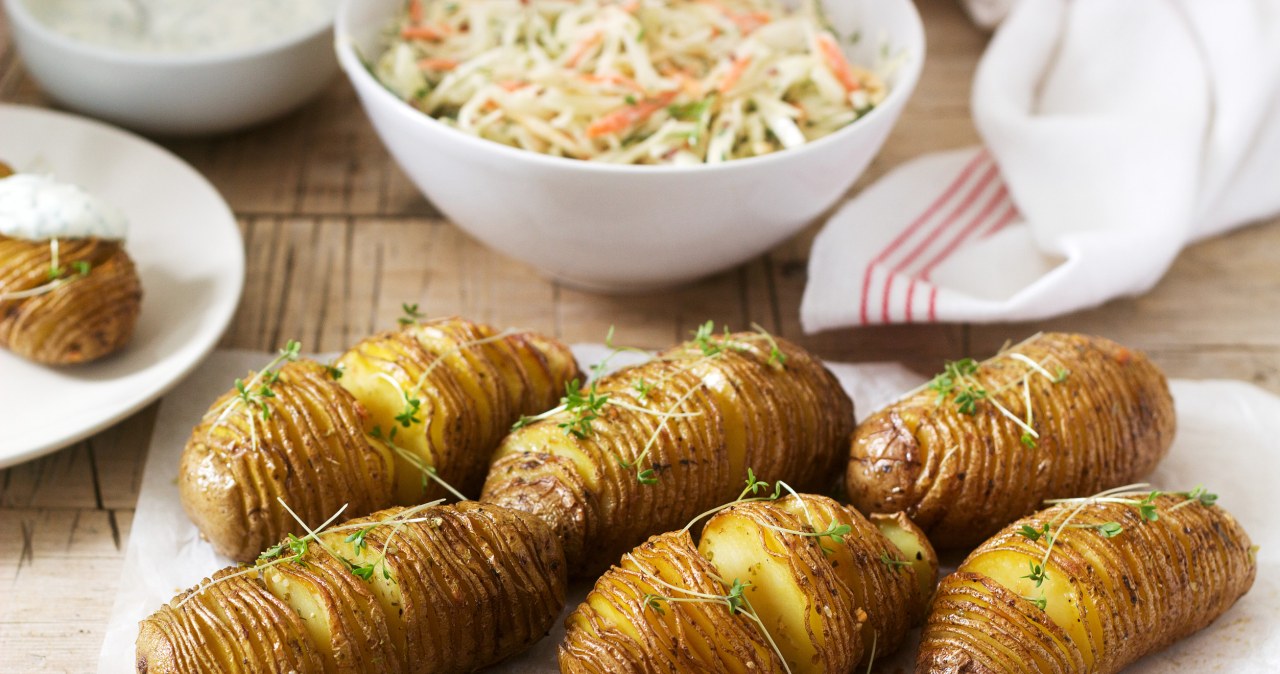 There is a beautiful scent throughout the house. The cut potatoes melt in your mouth