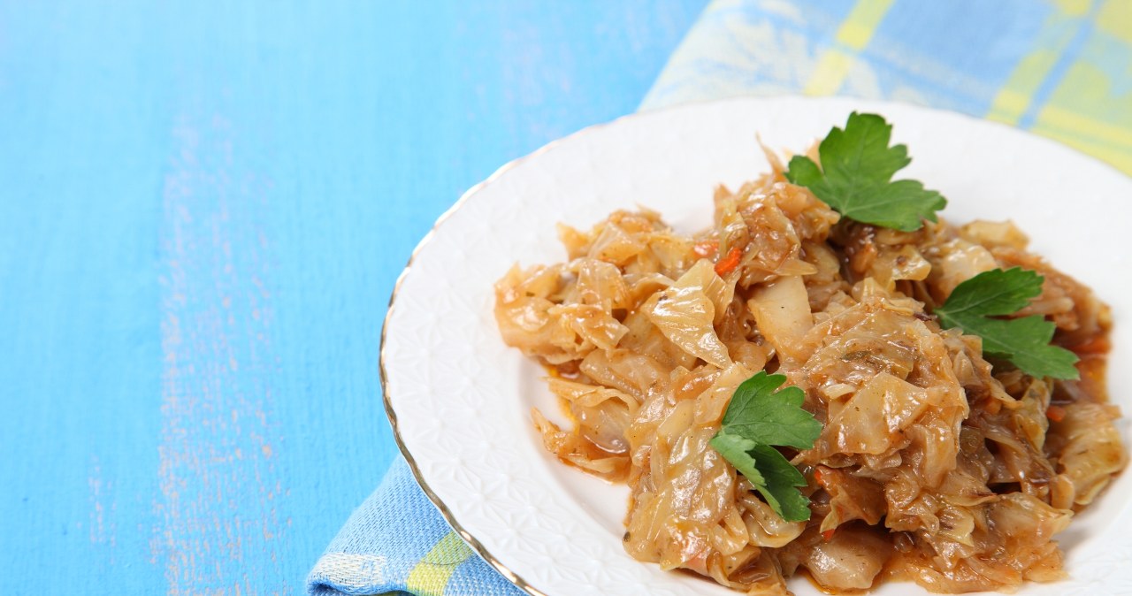 My grandmother's fried cabbage is second to none. He uses the two-finger method