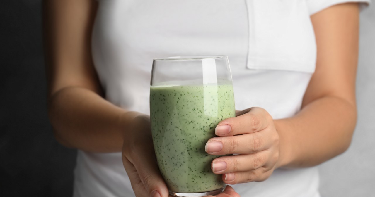 Make a drink that will help regulate blood pressure spikes. It only has 2 ingredients