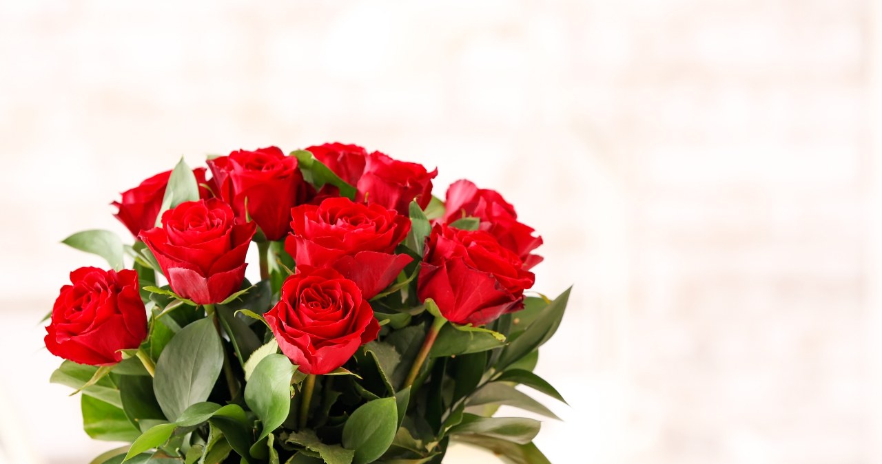 A Valentine's Day bouquet will stay fresh for several weeks. This is enough