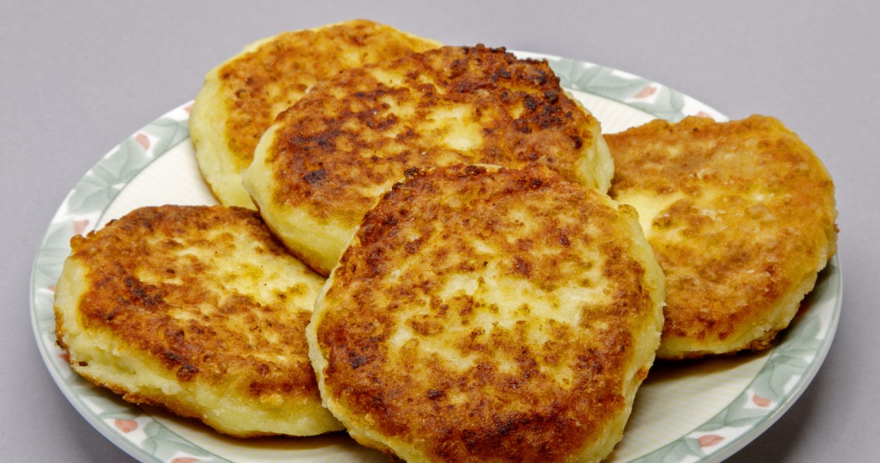 Do you have any potatoes left from dinner? Instead of throwing them away, make these pancakes