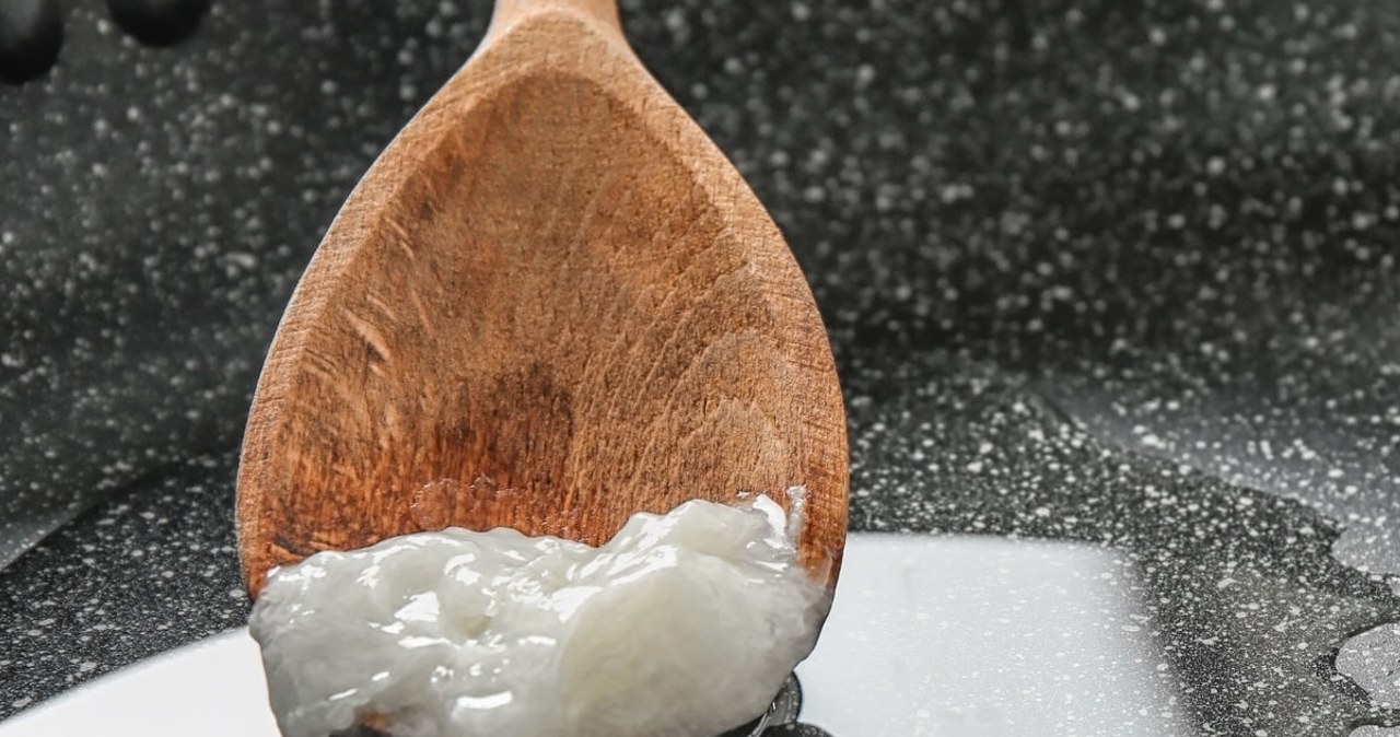 I rinse my mouth with this every day. Teeth look brighter without whitening