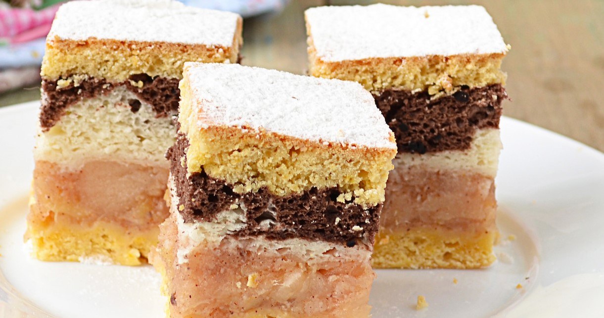 The cake is as soft as a cloud, pleasantly moist with apples. Hen blush is a dessert hit