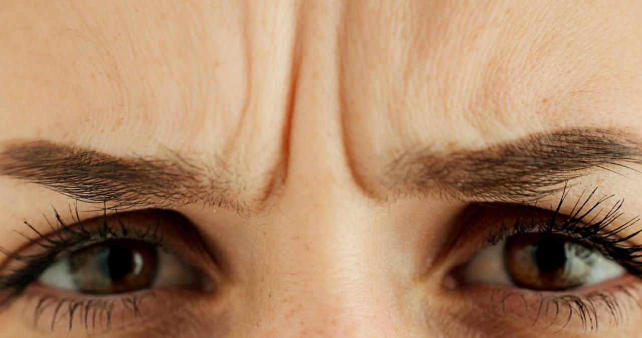 You can smooth out wrinkles without Botox. It works on your skin while you sleep