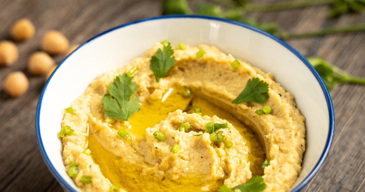 Delicious sandwich spread in 10 minutes. Forget about butter, choose protein