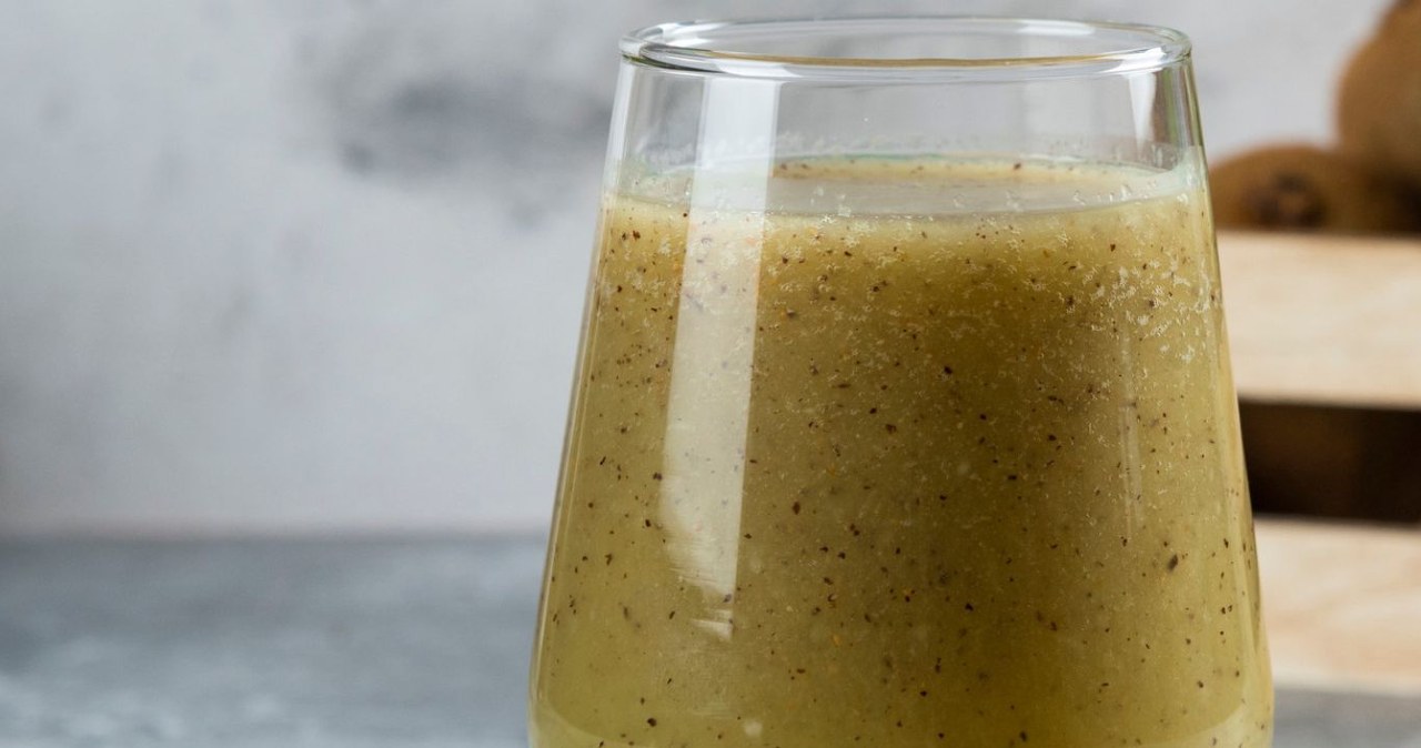 Cleansing and vitamin support for the body. A glass a day for immunity and a slim waist