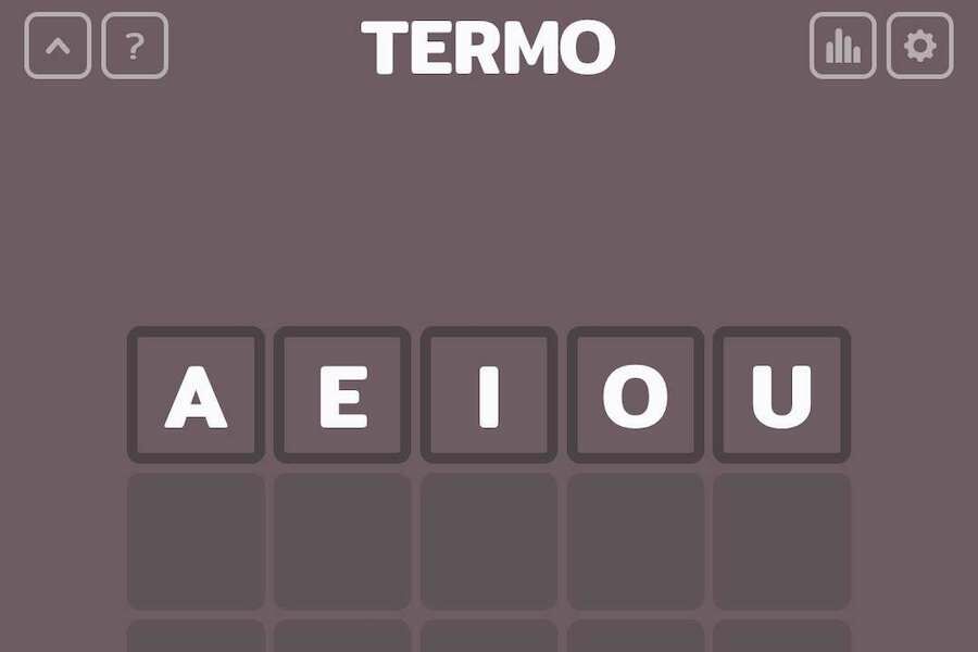 Bored on the subway? Here are 4 quick word games to stimulate your brain daily