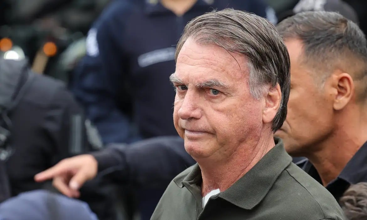 defense-of-bolsonaro-asks-for-experts-to-assess-risk-of-sudden-death-of-the-former-president
