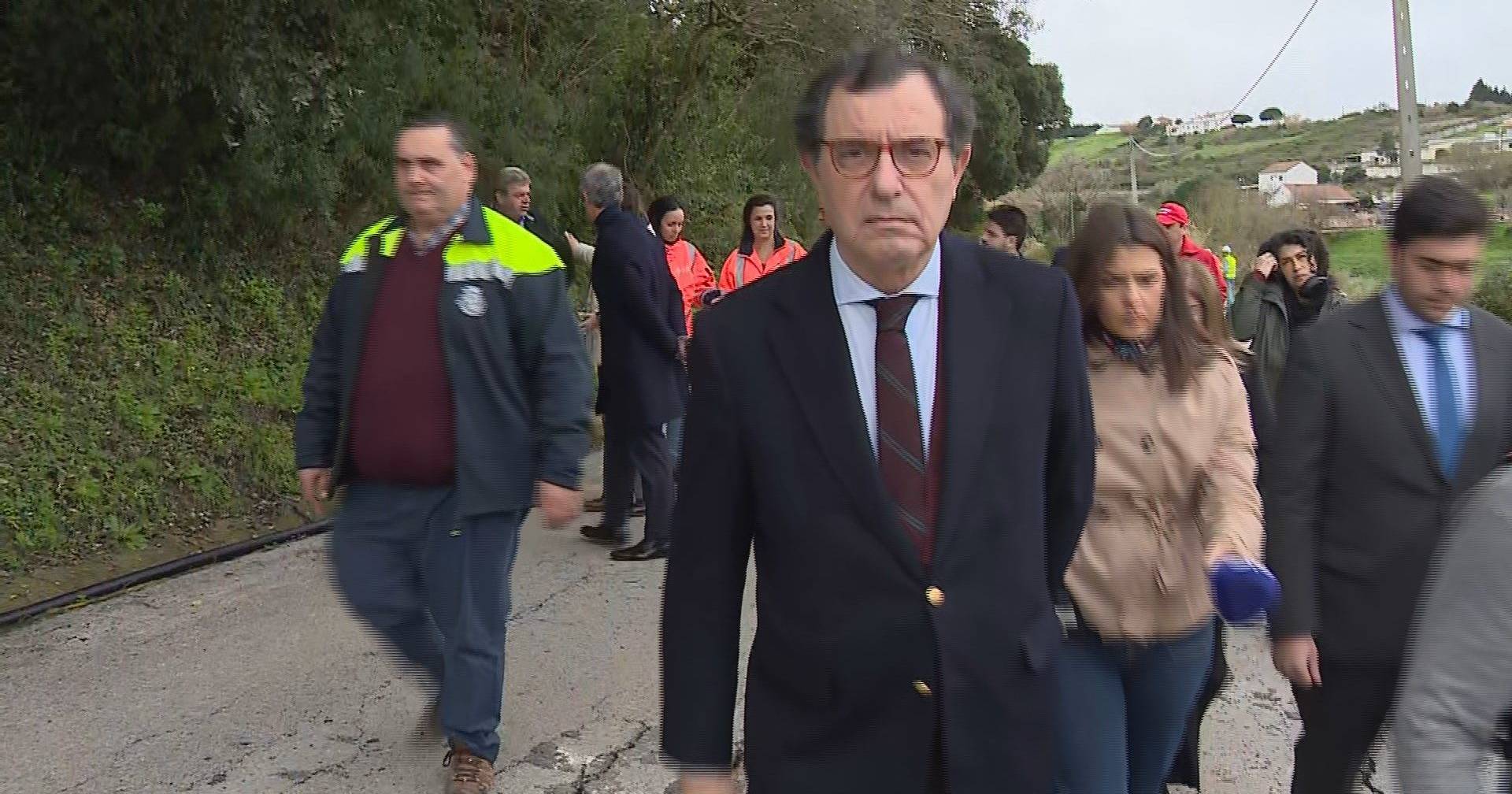 Visiting Arruda dos Vinhos, Minister of Economy warns of cases of abuse of State trust