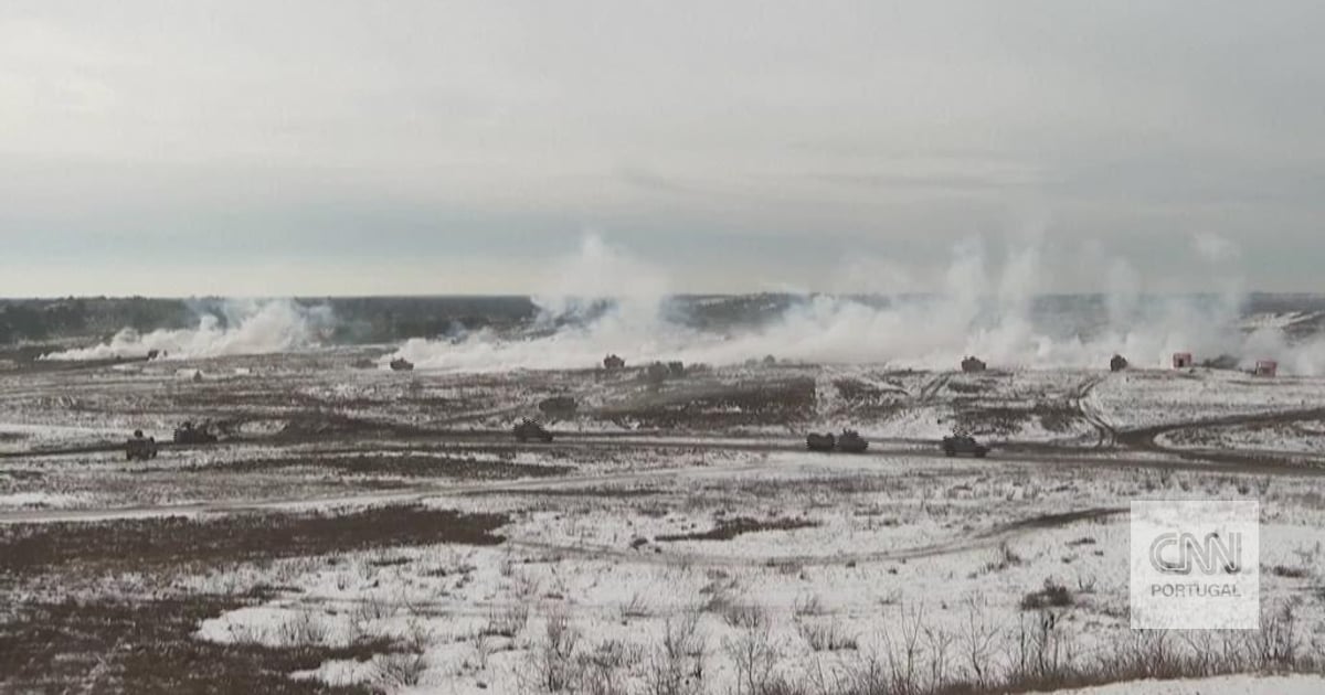 Explosions, gunfire and hundreds of troops: how NATO stops a war in the snow