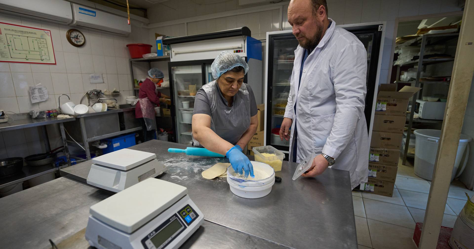 Russian economy under pressure: Putin promises to help entrepreneurs, but new taxes force businesses to close