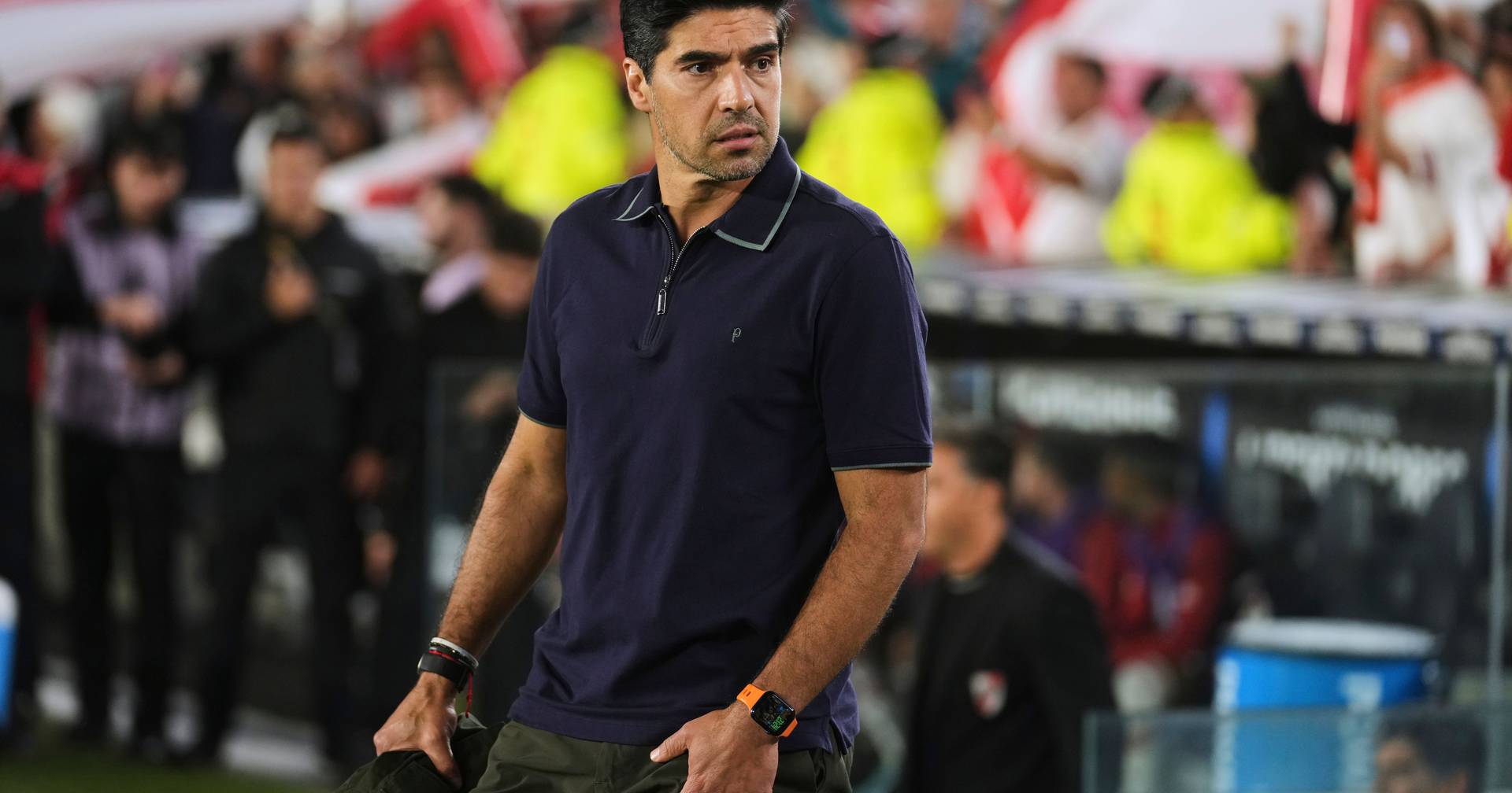 Abel Ferreira's Palmeiras wins and continues to lead the Brasileirão