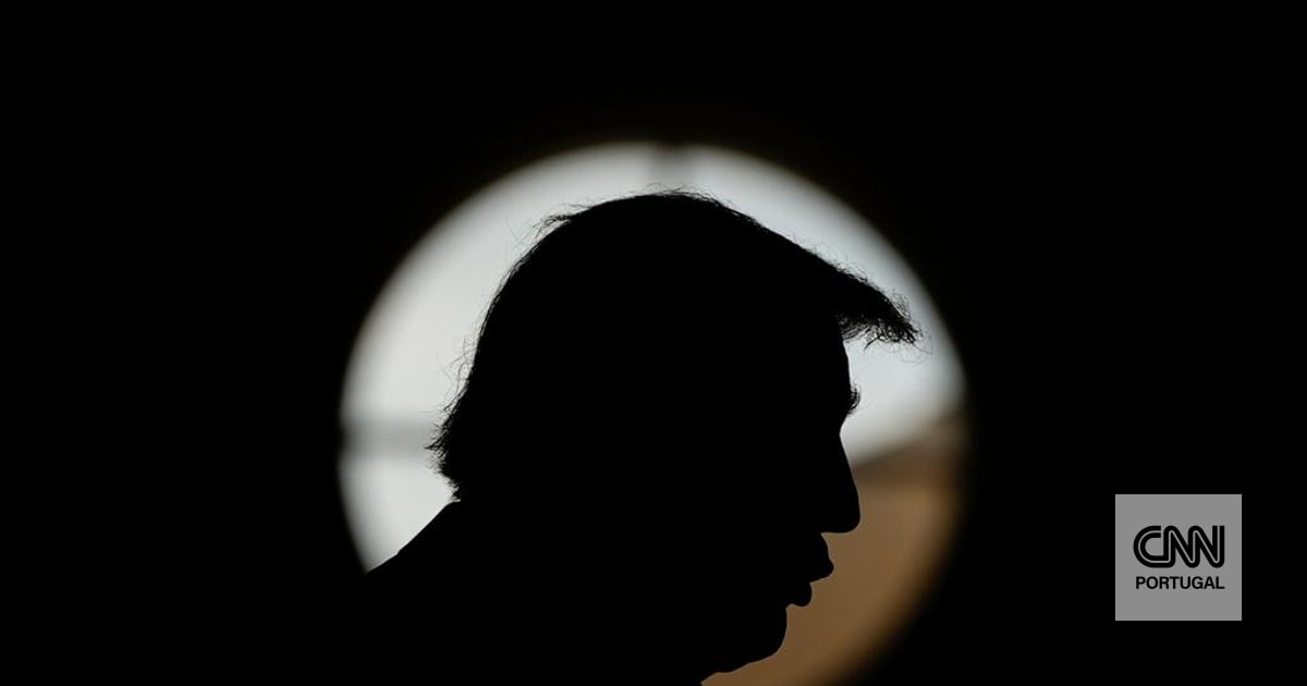 Trump is monitoring attacks on Iran from his “resort”