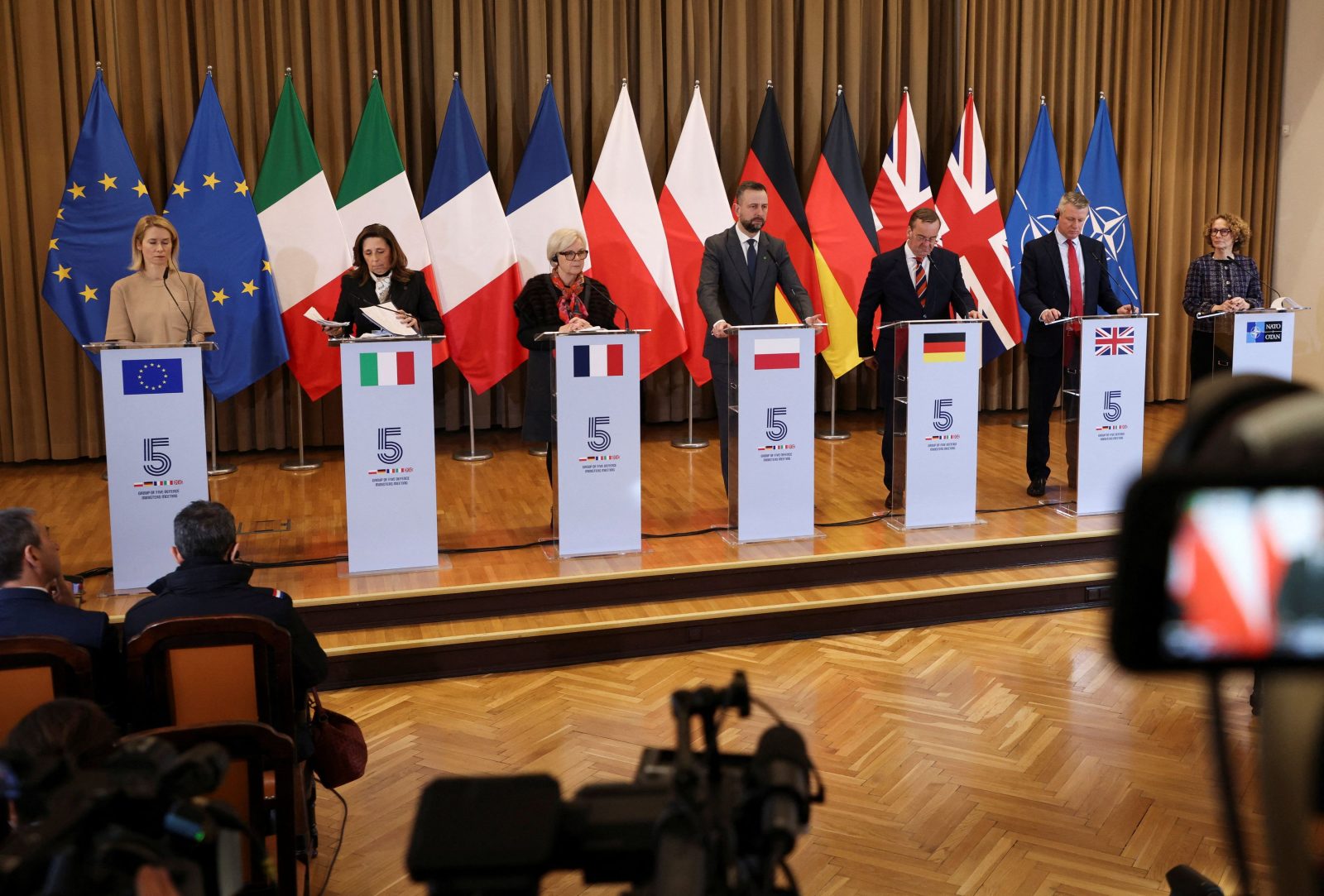 E5: Towards a more European NATO and greater responsibility in defence