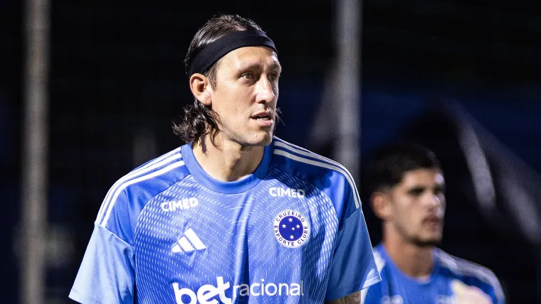 O que aconteceu com Cássio no jogo do Cruzeiro? Foi ao banheiro? image