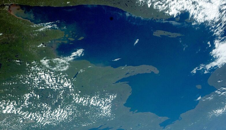 When continents try to separate (unsuccessfully)