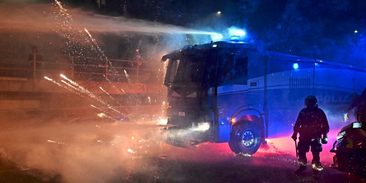 Riots at rally against Winter Olympics in Milan