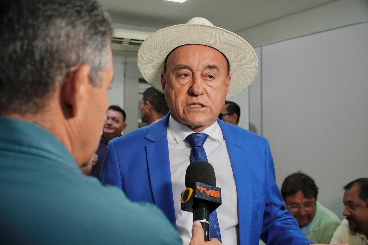 O prefeito de Rio Branco, Tião Bocalom, participou nesta terça-feira (3) da sessão solene