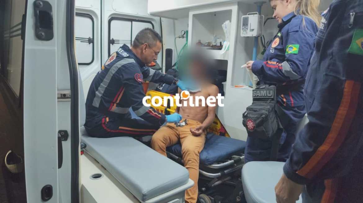 Lucas Silva Souza, 28 years old, was stabbed during a robbery while returning from church on a bicycle. He was rescued and is stable.