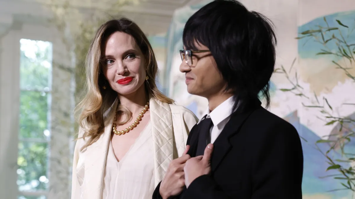 Angelina e Maddox Jolie no jantar de Estado na Casa Branca em homenagem ao presidente sul-coreano Yoon Suk-yeol, em 2023 • Anna