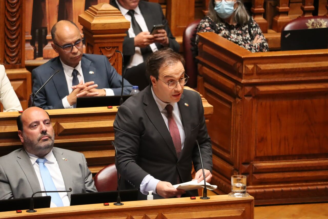 1143 denounces Enough: deputy Rui Afonso bought votes from neo-Nazis and Super Dragões