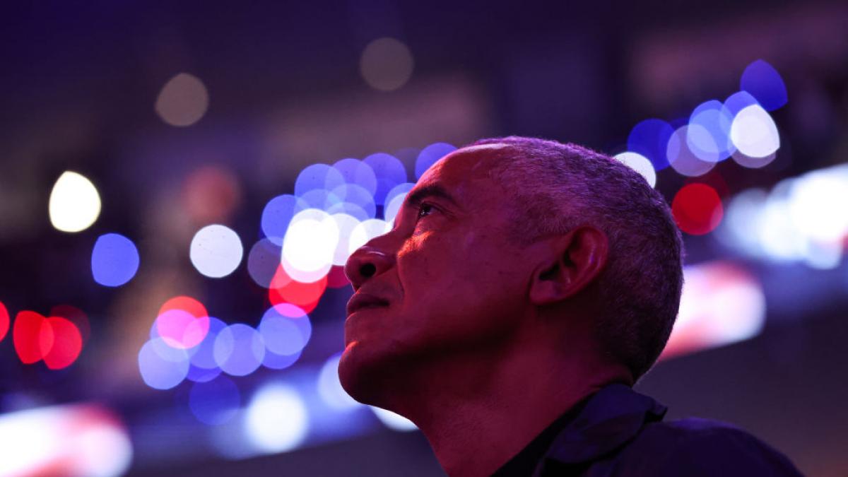 Obama says it loud and clear: aliens "exist", but they are not where we all think they are