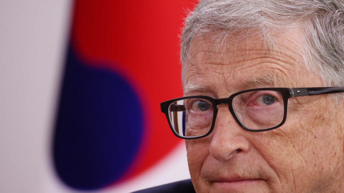 Bill Gates speaks, for the first time, about his relationship with Epstein after the publication of numerous documents about him: "I was a fool [...] "It was a dead end."