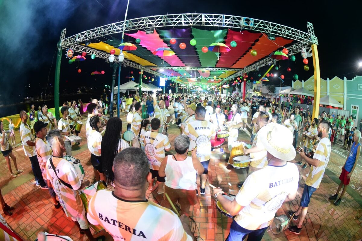 Parade of blocks and various local attractions: check out this Monday's Carnival schedule