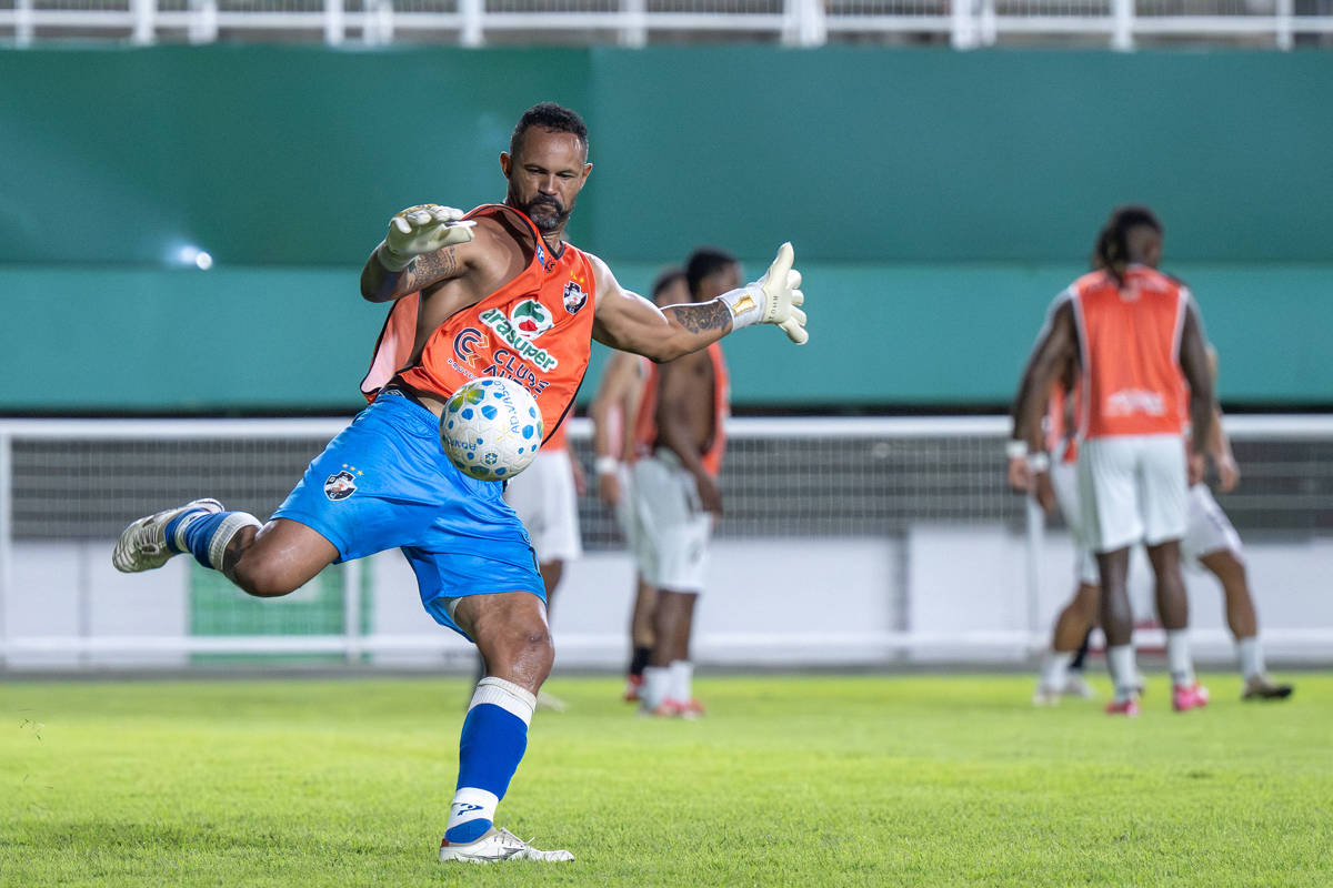 Bruno says that the departure of sponsors from Vasco-AC was not due to his presence and criticizes news about the crisis following the arrest of players.